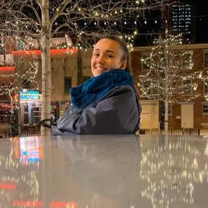 Meet your Posher, Emily